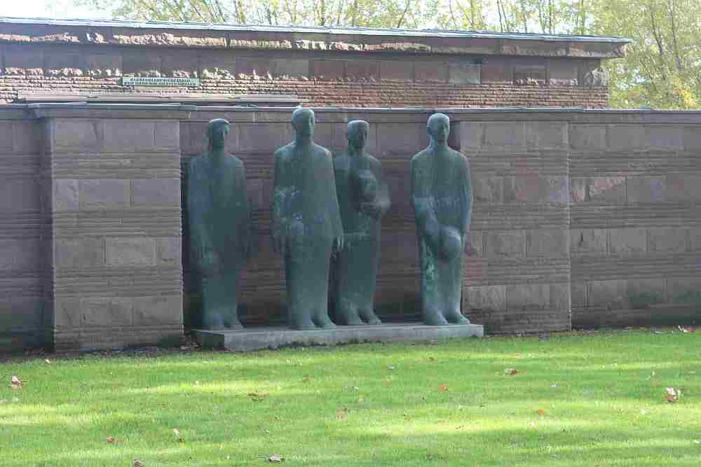 Denkmal „Trauernde Soldaten“