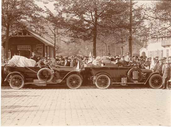 H. Rose: Münsterplatz am 24.9.1914 (Stadtarchiv Bonn)